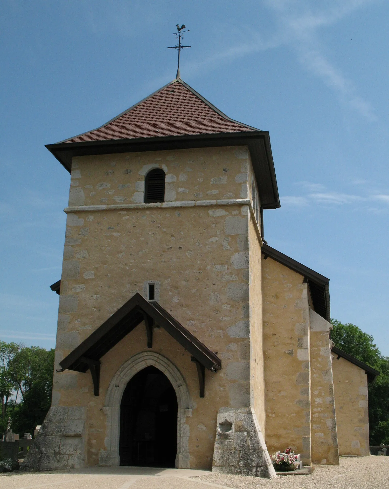 Vue de Saint-Genis-Pouilly (Ain) — état des risques et pollutions (ERP)
