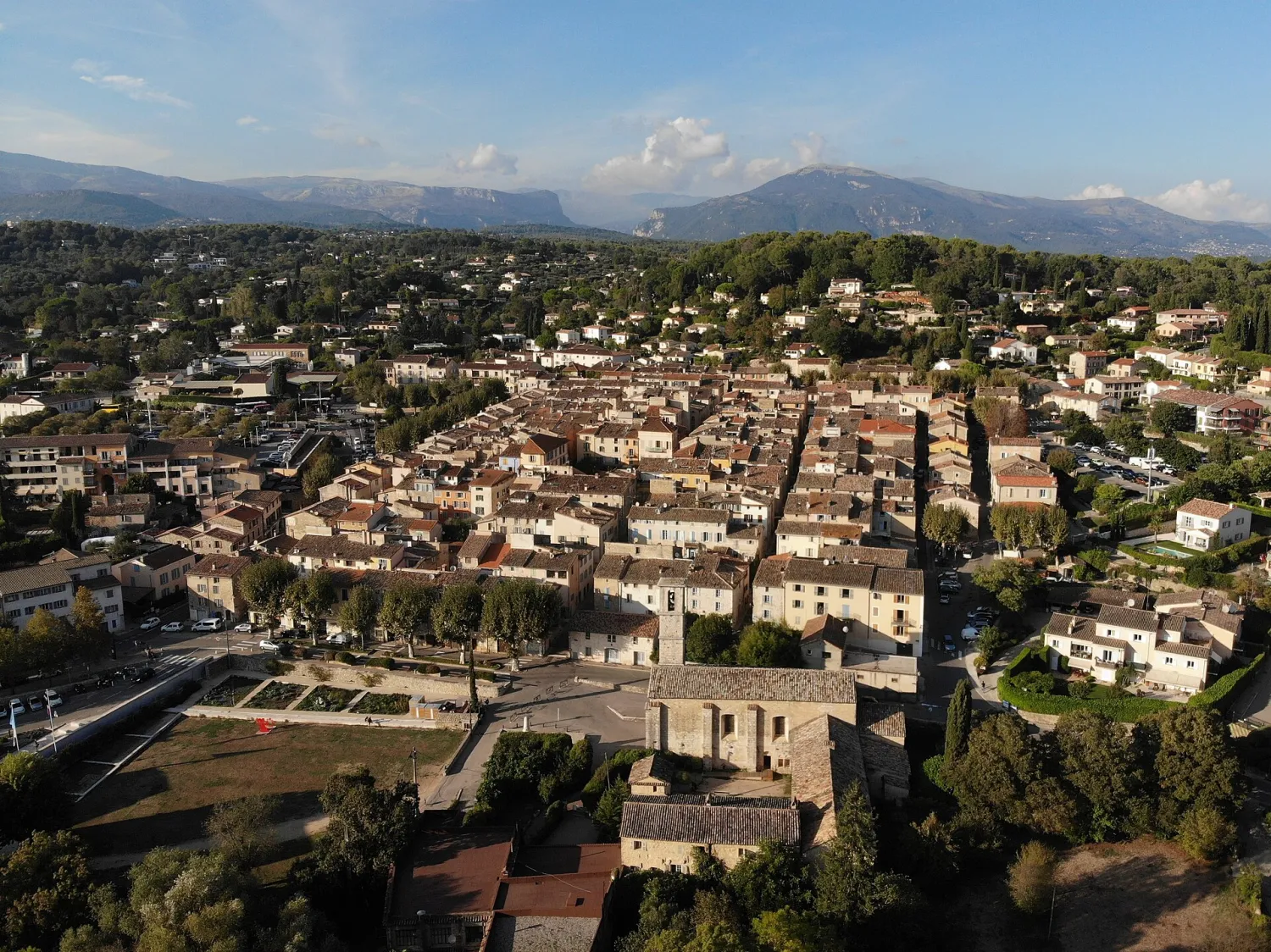 Vue de Valbonne (Alpes-Maritimes) — état des risques et pollutions (ERP)