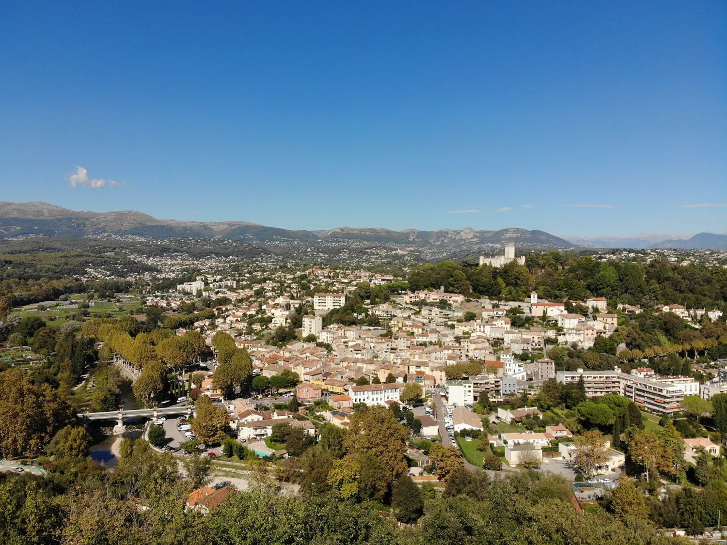 Vue de Villeneuve-Loubet (Alpes-Maritimes) — état des risques et pollutions (ERP)