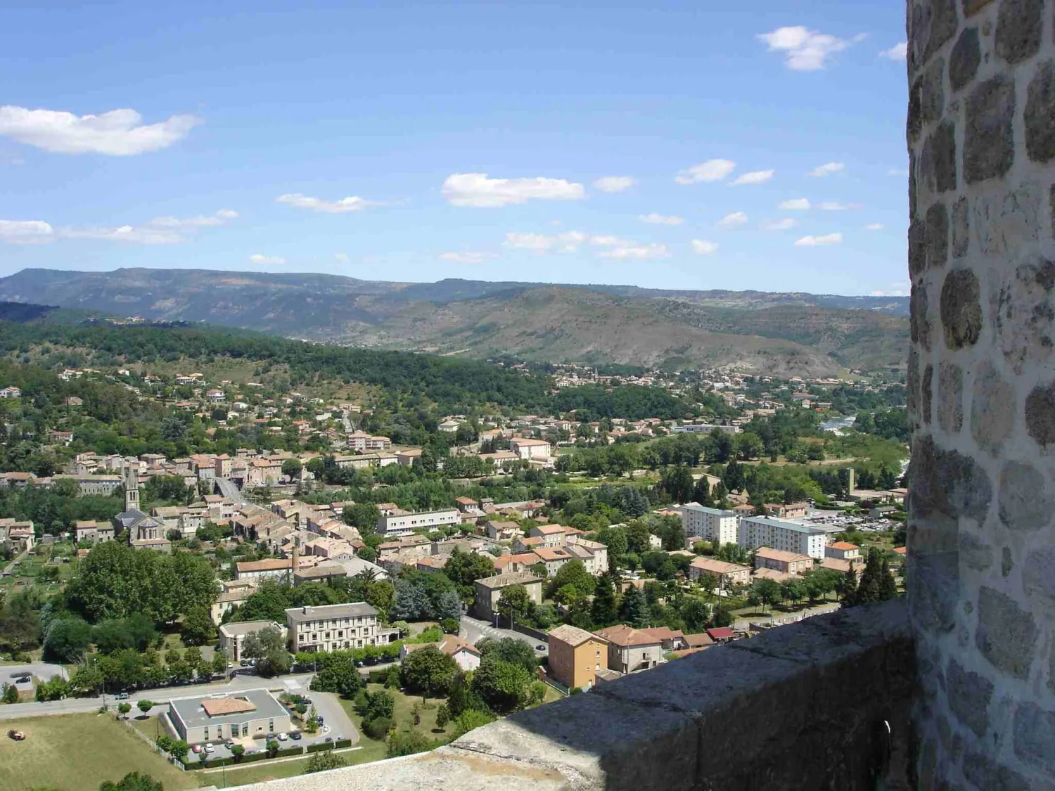 Vue de Aubenas (Ardèche) — état des risques et pollutions (ERP)