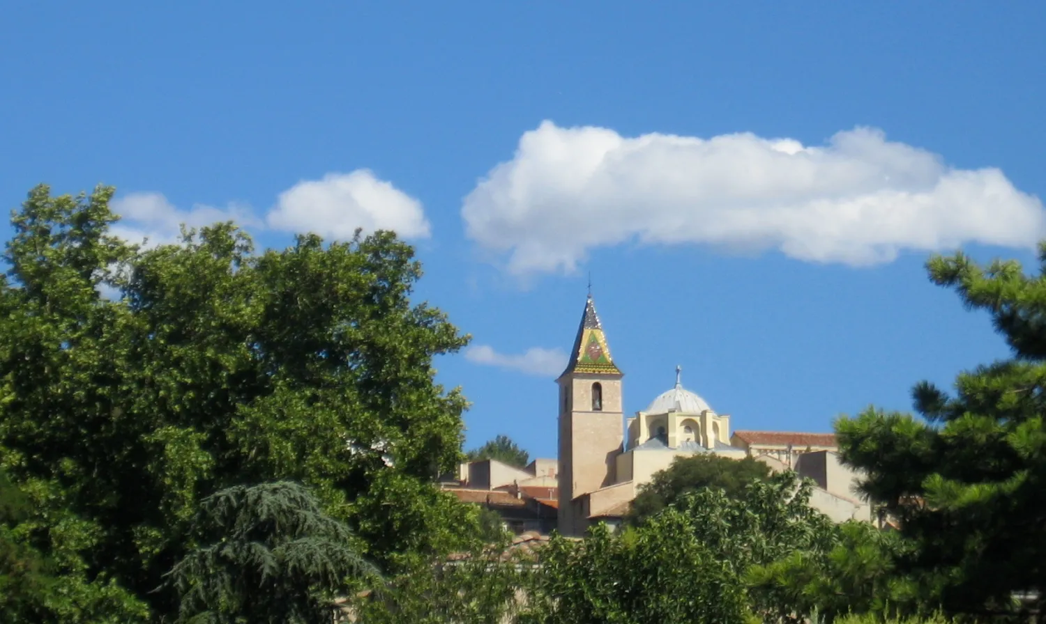 Vue de Allauch (Bouches-du-Rhône) — état des risques et pollutions (ERP)