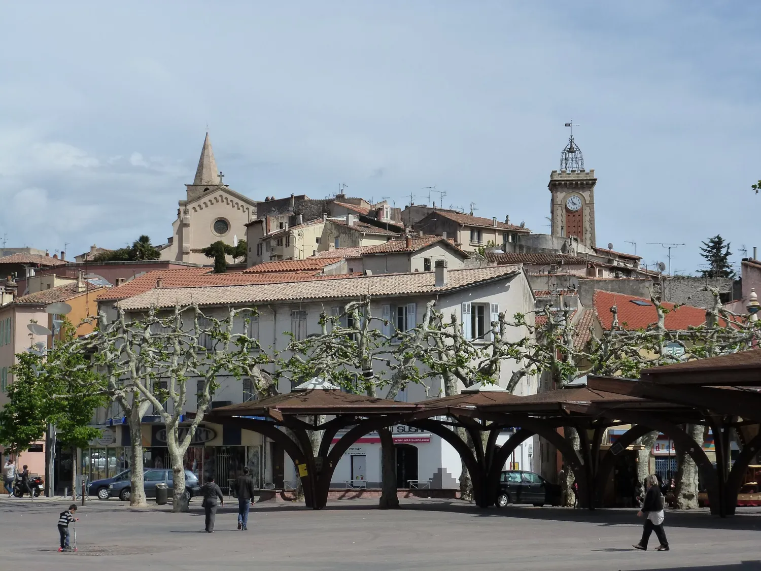 Vue de Aubagne (Bouches-du-Rhône) — état des risques et pollutions (ERP)