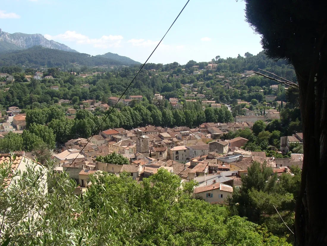 Vue de Auriol (Bouches-du-Rhône) — état des risques et pollutions (ERP)