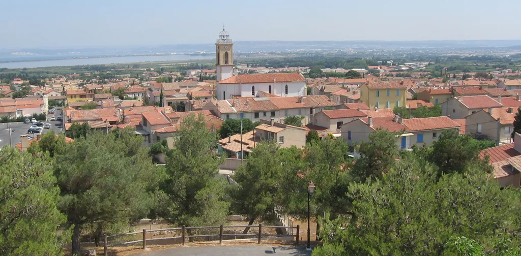 Vue de Châteauneuf-les-Martigues (Bouches-du-Rhône) — état des risques et pollutions (ERP)