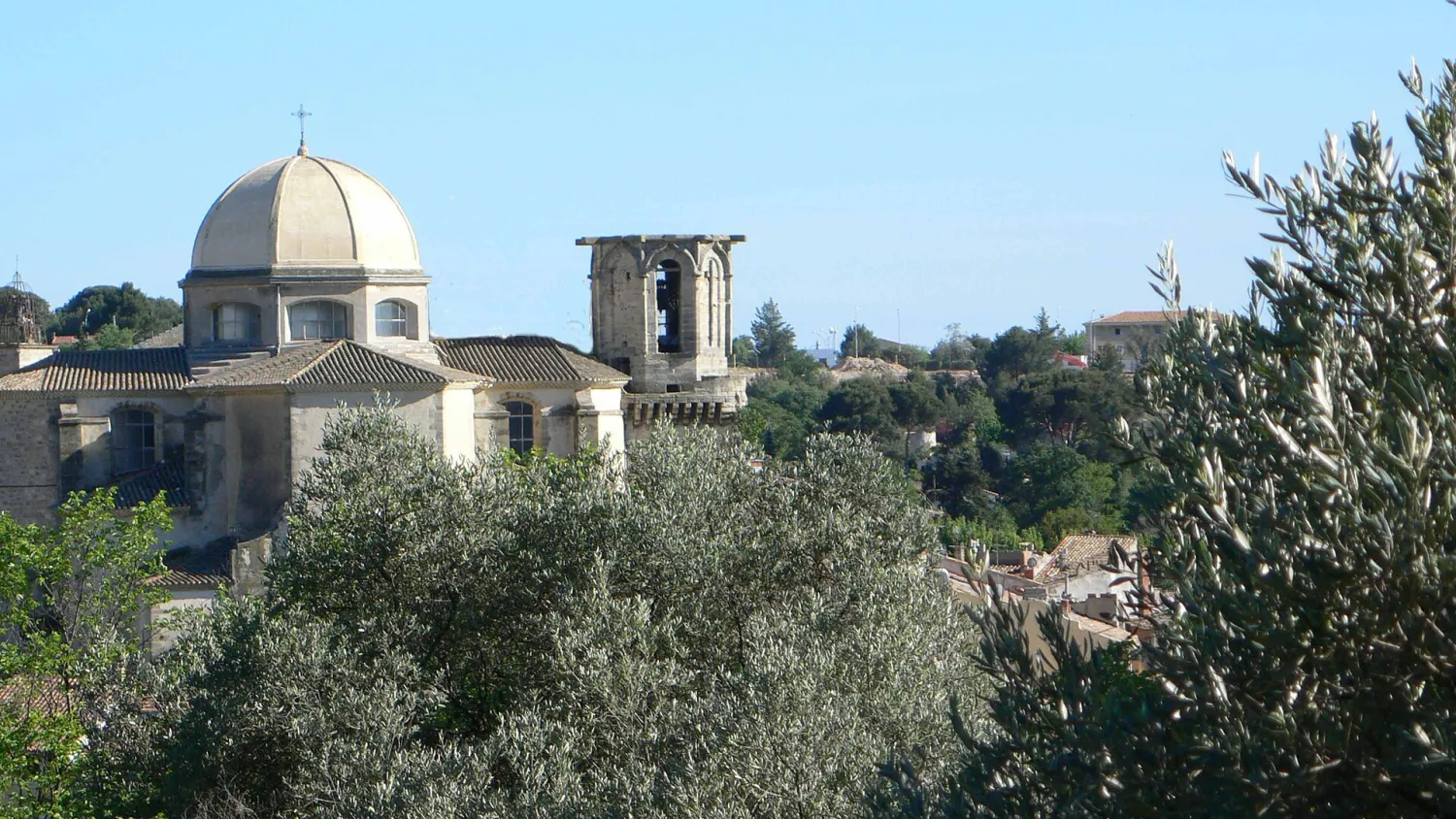Vue de Lambesc (Bouches-du-Rhône) — état des risques et pollutions (ERP)