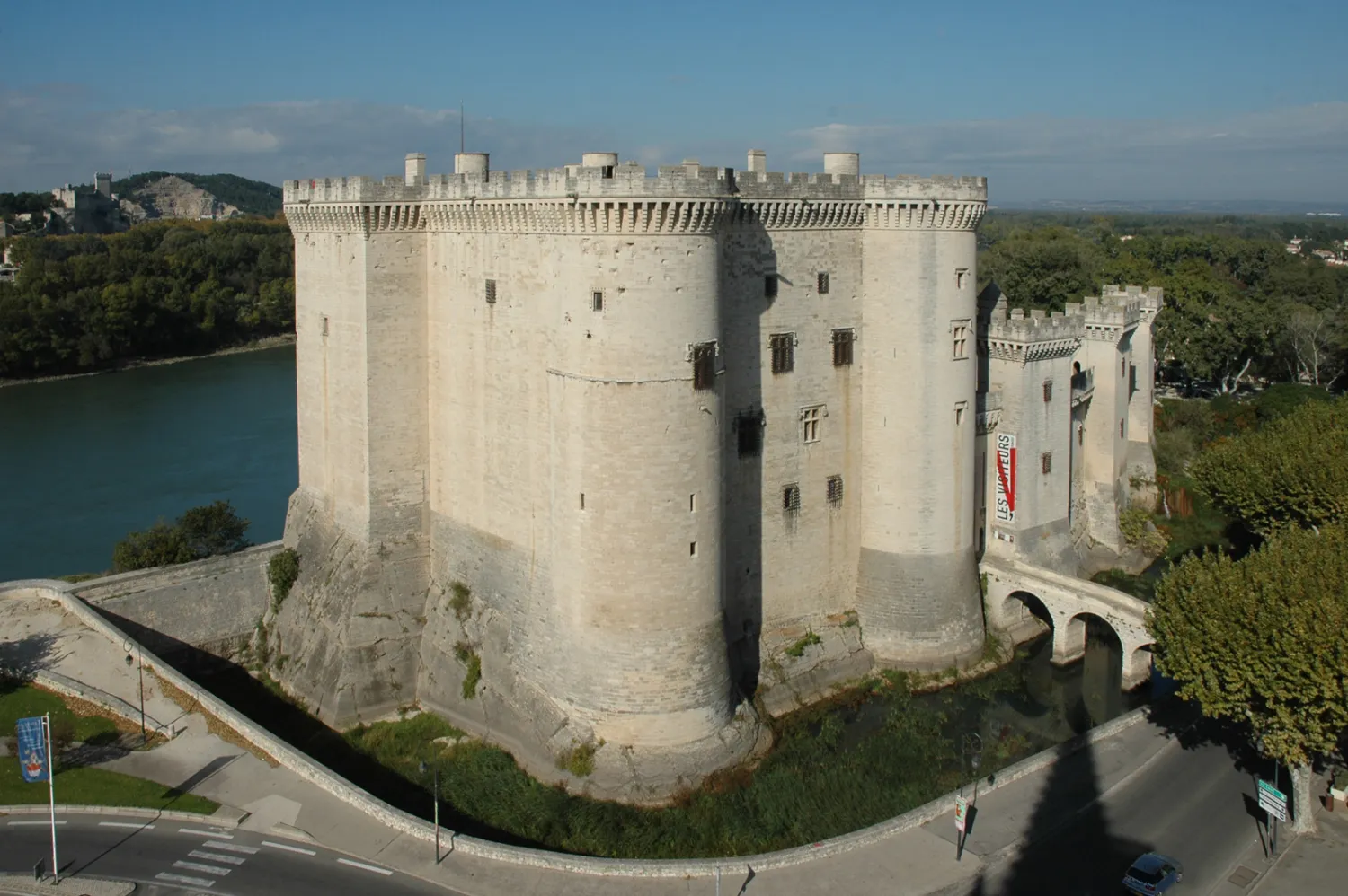 Vue de Tarascon (Bouches-du-Rhône) — état des risques et pollutions (ERP)