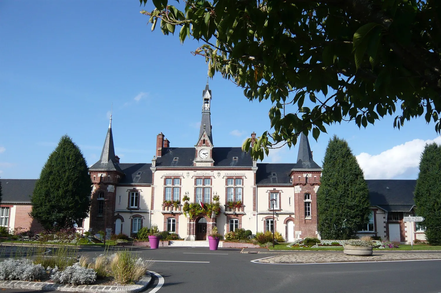 Vue de Mainvilliers (Eure-et-Loir) — état des risques et pollutions (ERP)
