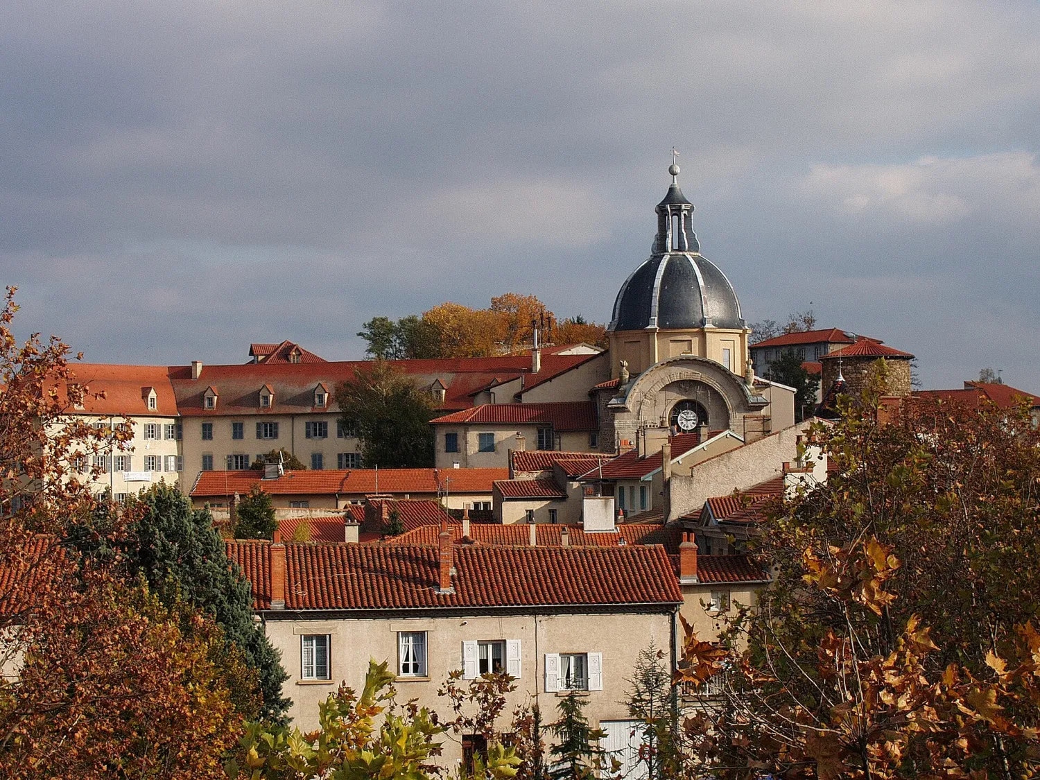 Vue de Montbrison (Loire) — état des risques et pollutions (ERP)