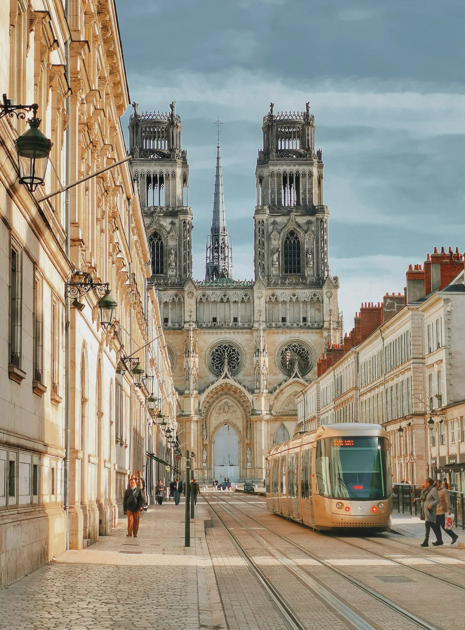 Vue de Orléans (Loiret) — état des risques et pollutions (ERP)