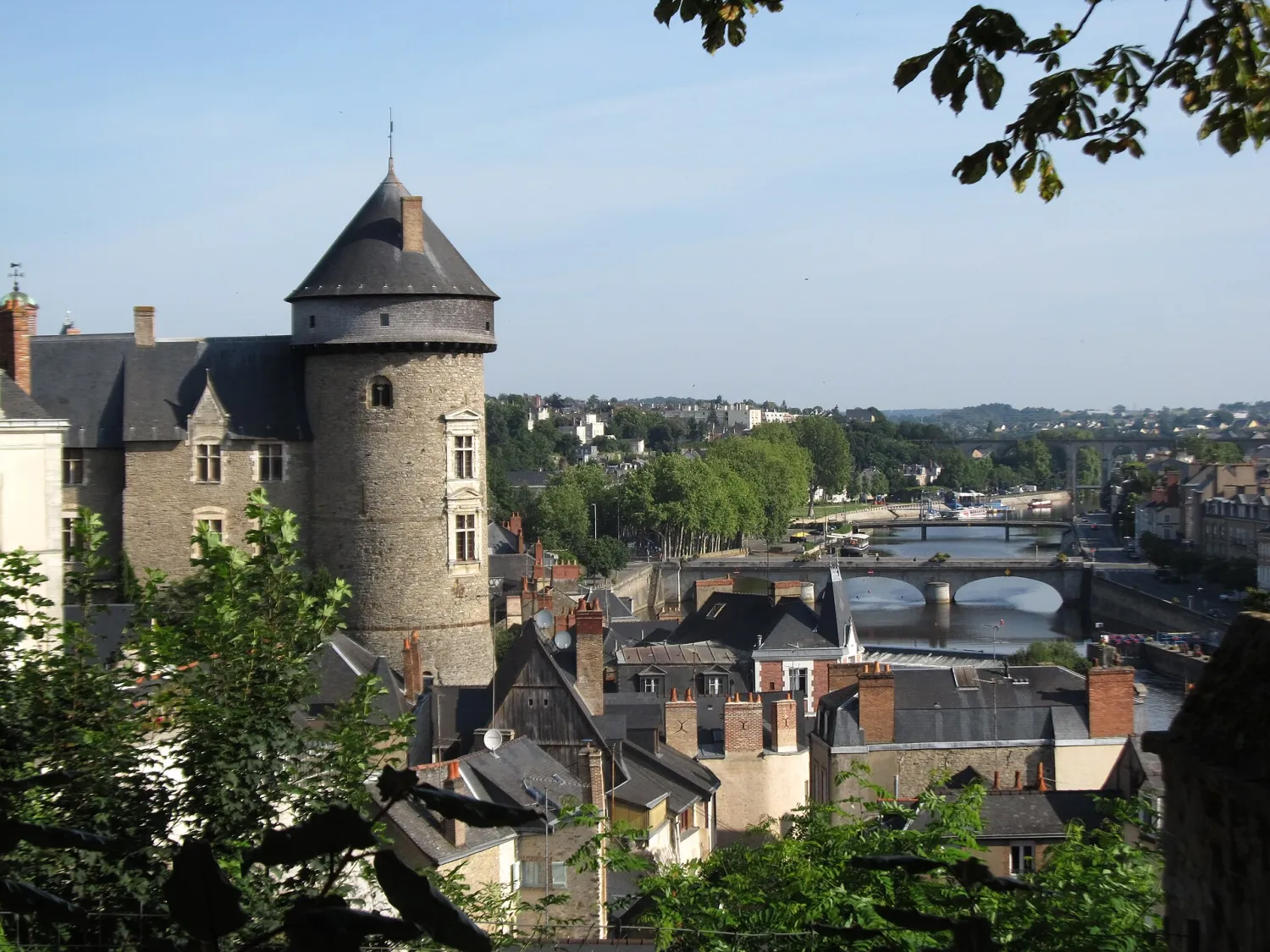 Vue de Laval (Mayenne) — état des risques et pollutions (ERP)