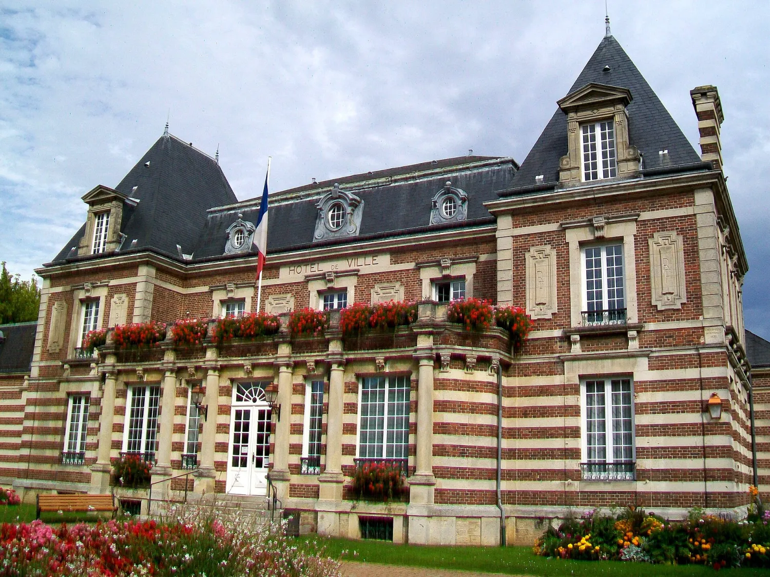 Vue de Crépy-en-Valois (Oise) — état des risques et pollutions (ERP)