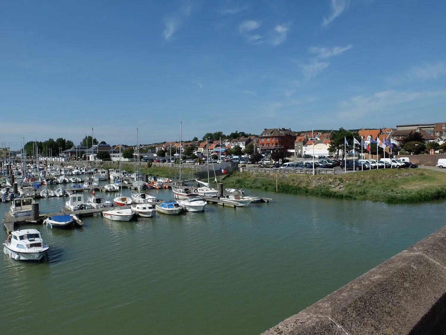 Vue de Étaples (Pas-de-Calais) — état des risques et pollutions (ERP)