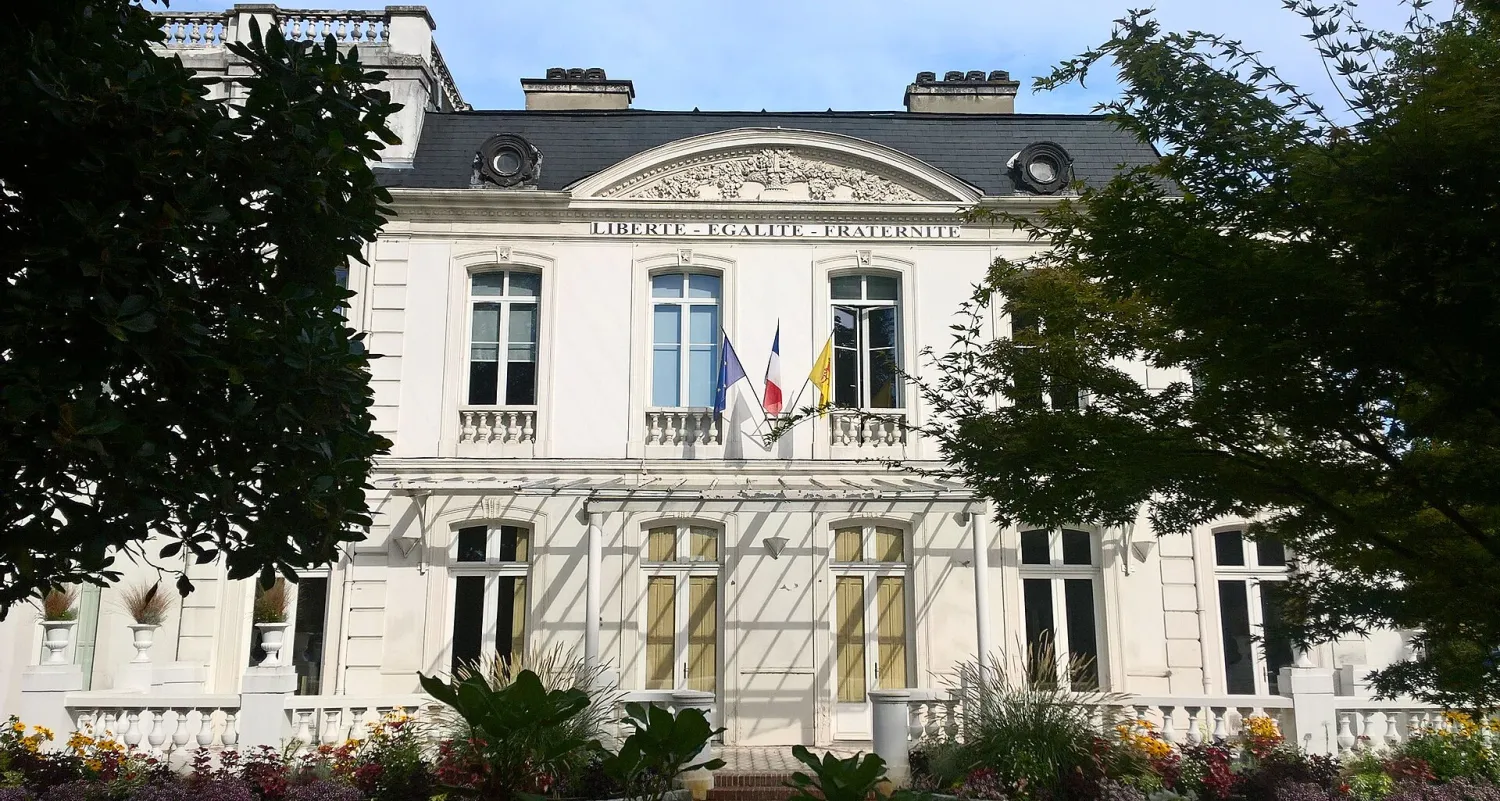 Vue de Billère (Pyrénées-Atlantiques) — état des risques et pollutions (ERP)