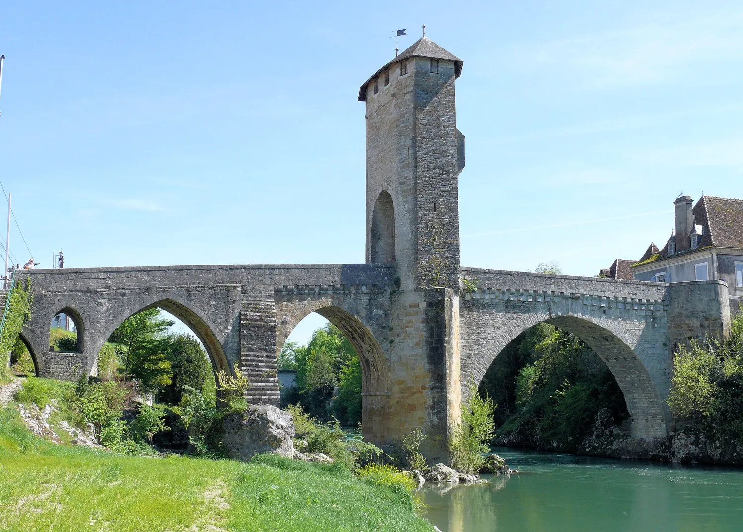 Vue de Orthez (Pyrénées-Atlantiques) — état des risques et pollutions (ERP)
