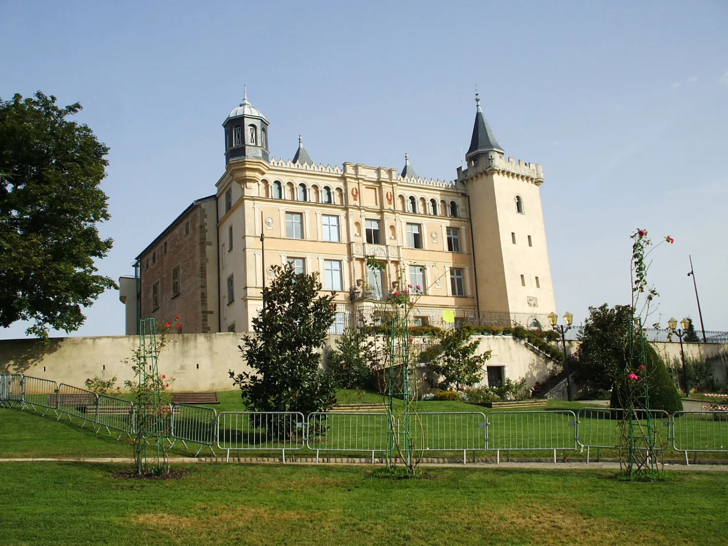Vue de Saint-Priest (Rhône) - état des risques et pollutions (ERP)