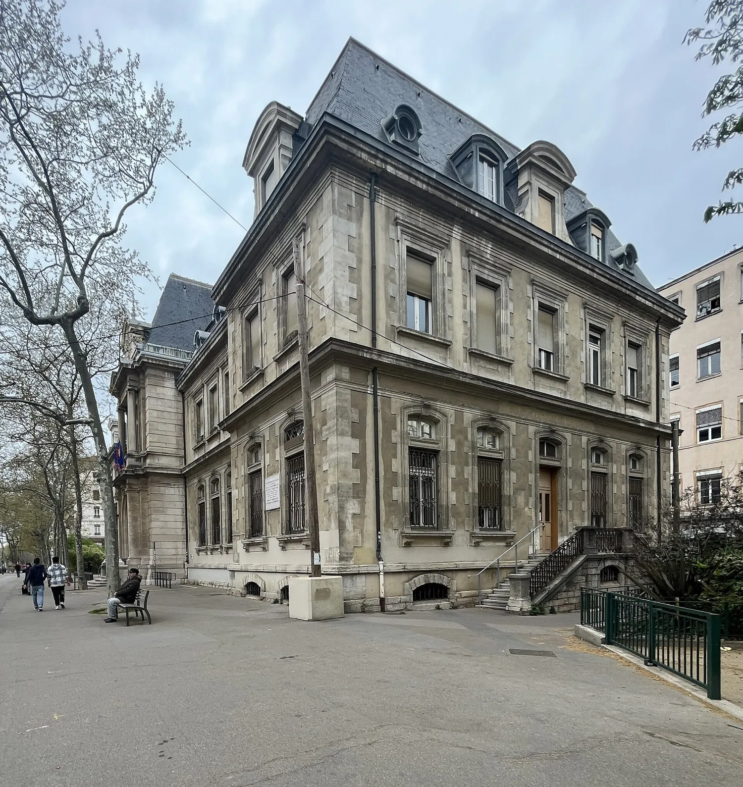 Vue de Lyon 4e Arrondissement (Rhône) — état des risques et pollutions (ERP)