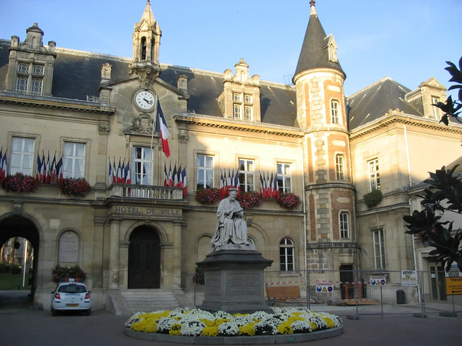 Vue de Melun (Seine-et-Marne) — état des risques et pollutions (ERP)
