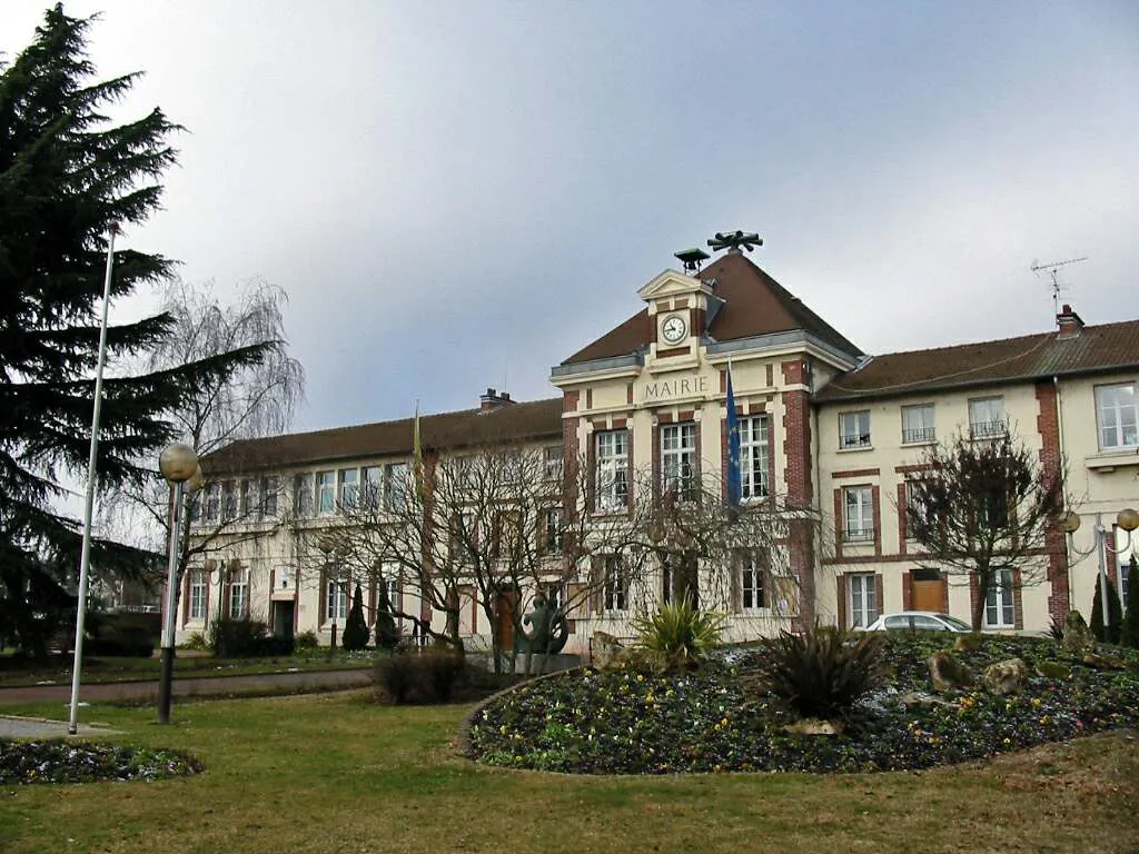 Vue de Mantes-la-Ville (Yvelines) — état des risques et pollutions (ERP)