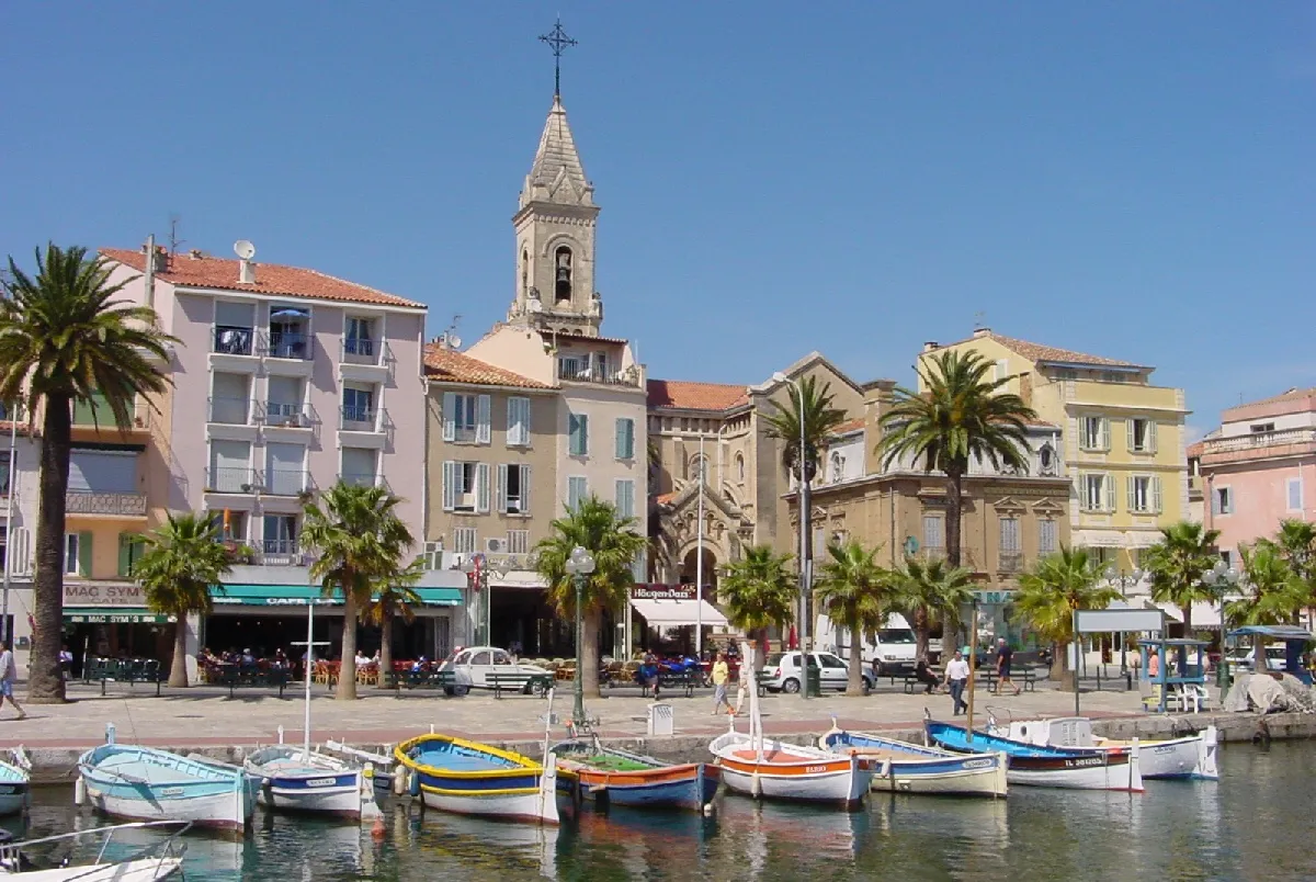 Vue de Sanary-sur-Mer (Var) — état des risques et pollutions (ERP)