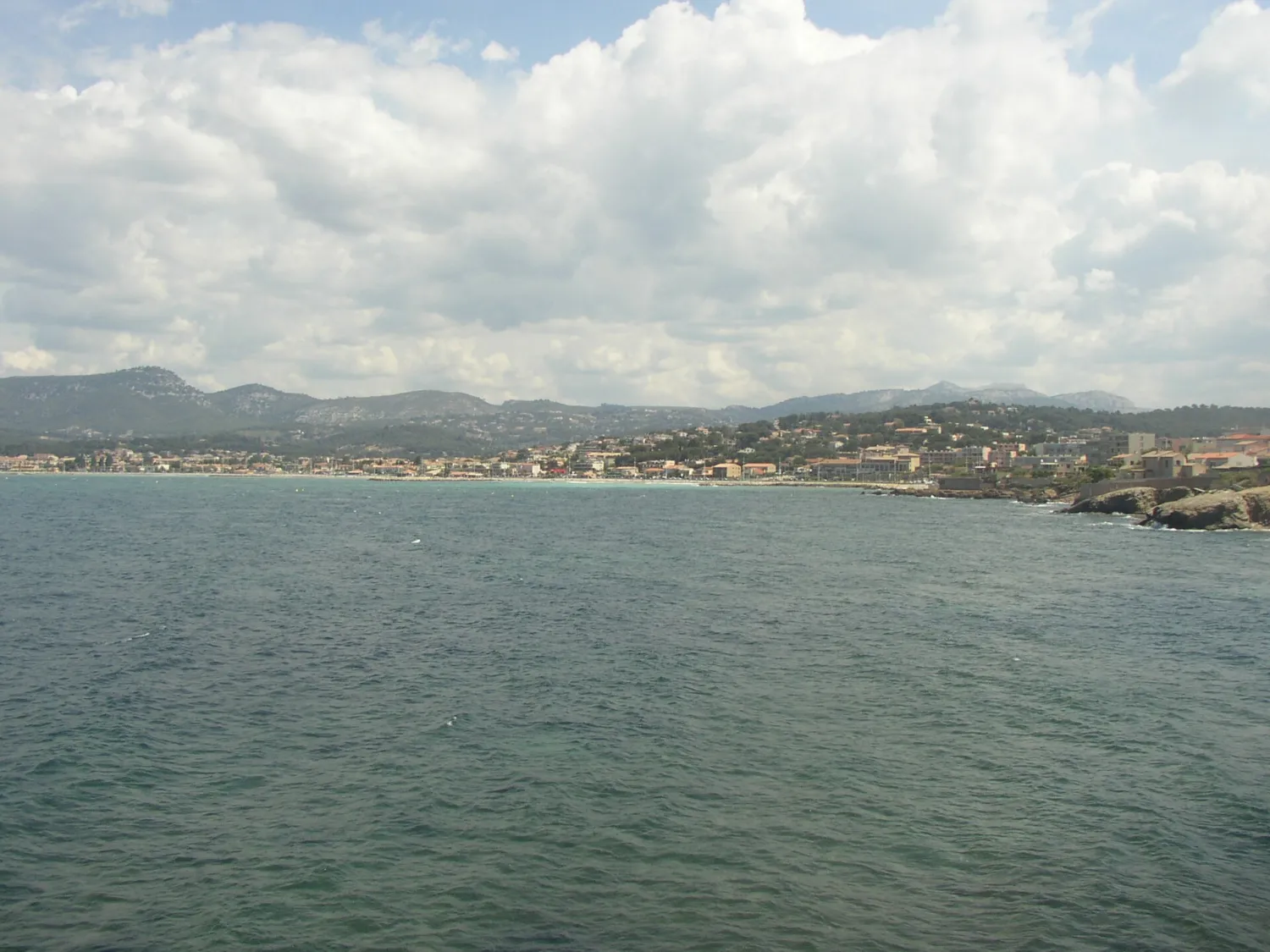Vue de Six-Fours-les-Plages (Var) — état des risques et pollutions (ERP)