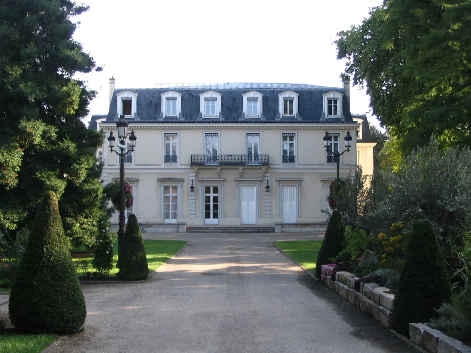 Vue de Garches (Hauts-de-Seine) — état des risques et pollutions (ERP)