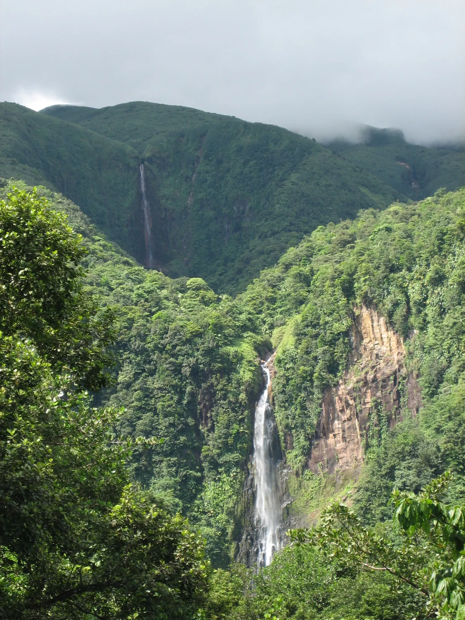 Vue de Capesterre-Belle-Eau (Guadeloupe) — état des risques et pollutions (ERP)