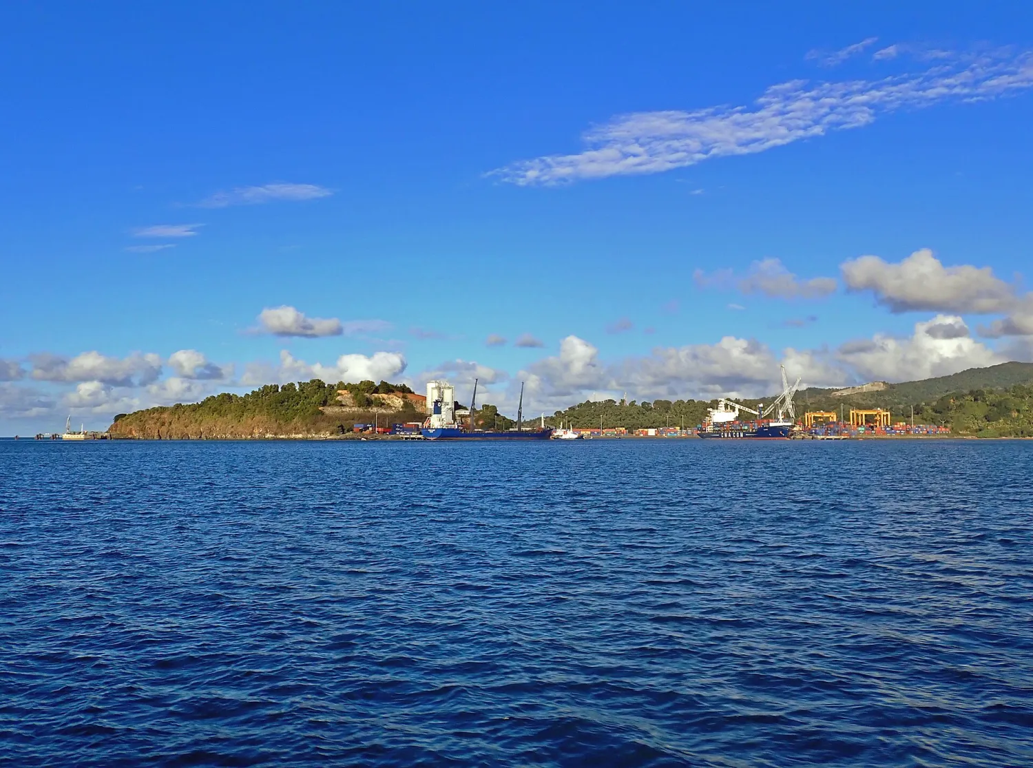 Vue de Koungou (Mayotte) — état des risques et pollutions (ERP)